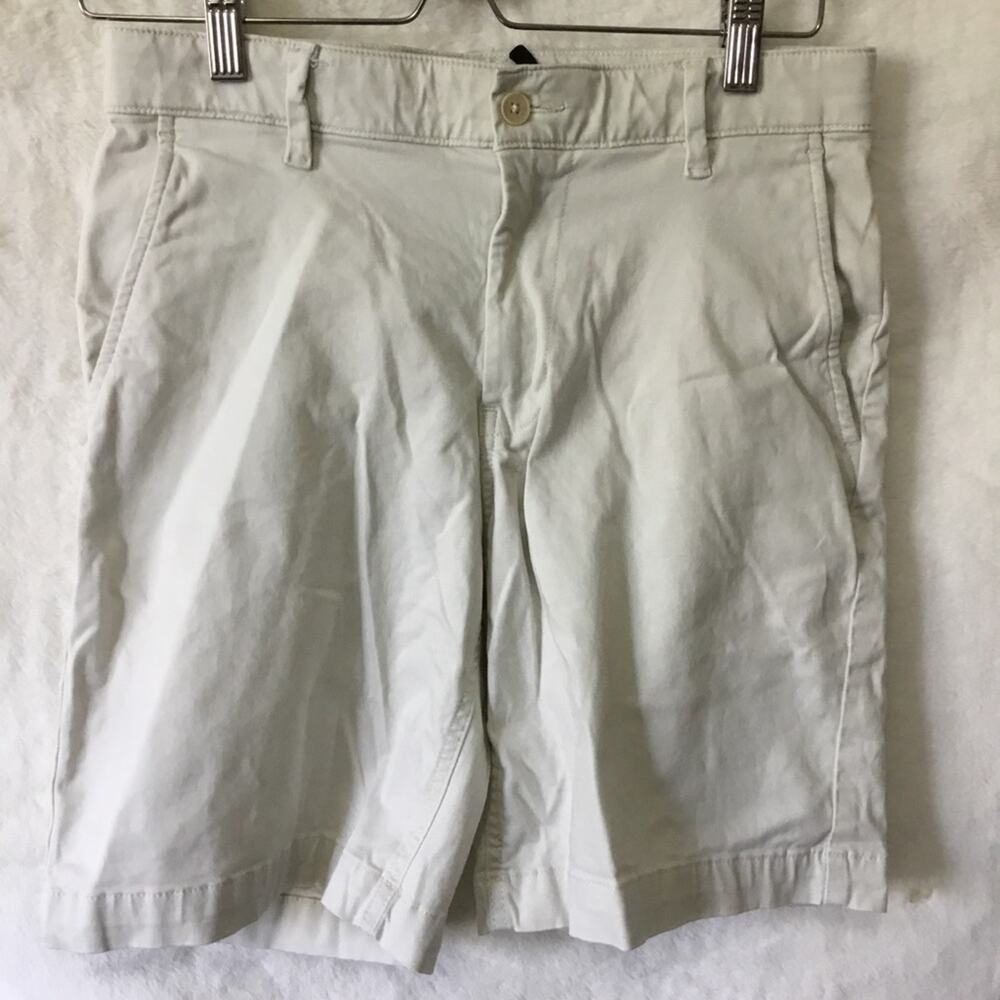 DKNY Men's White Flat Front Shorts